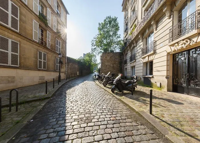 Sacre Petit Studio In The Coeur Of Montmartre